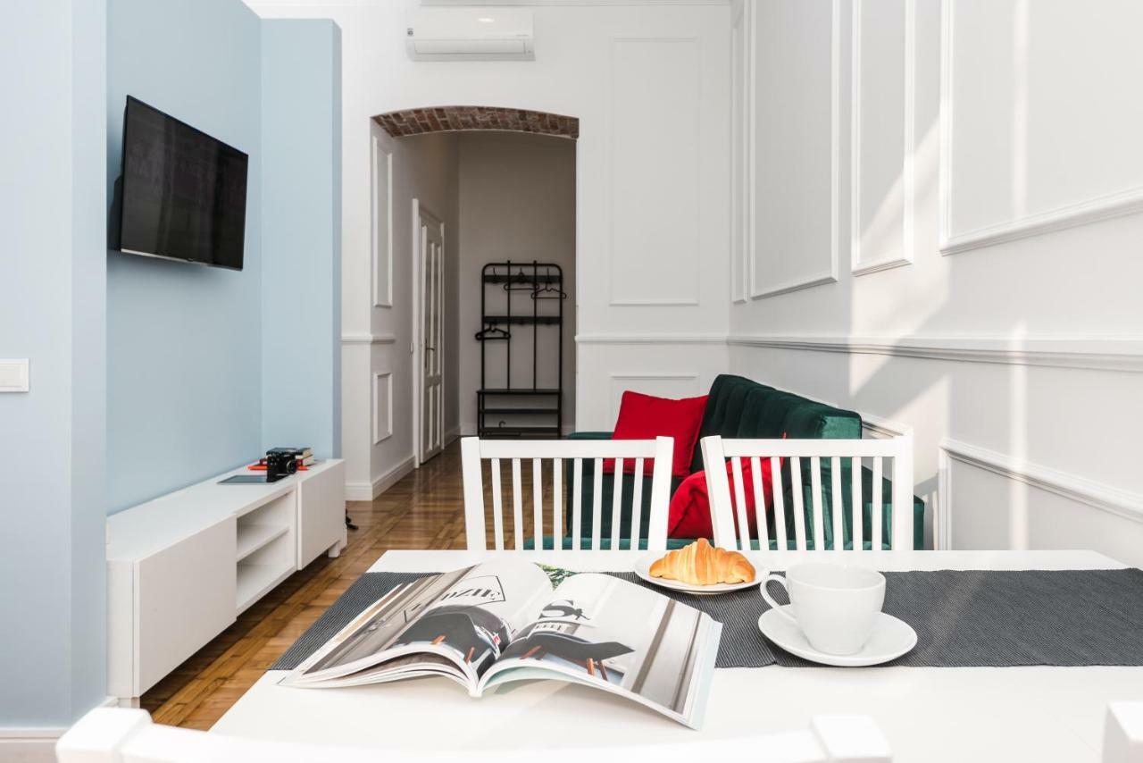 Old Time Apartments Красков Екстериор снимка