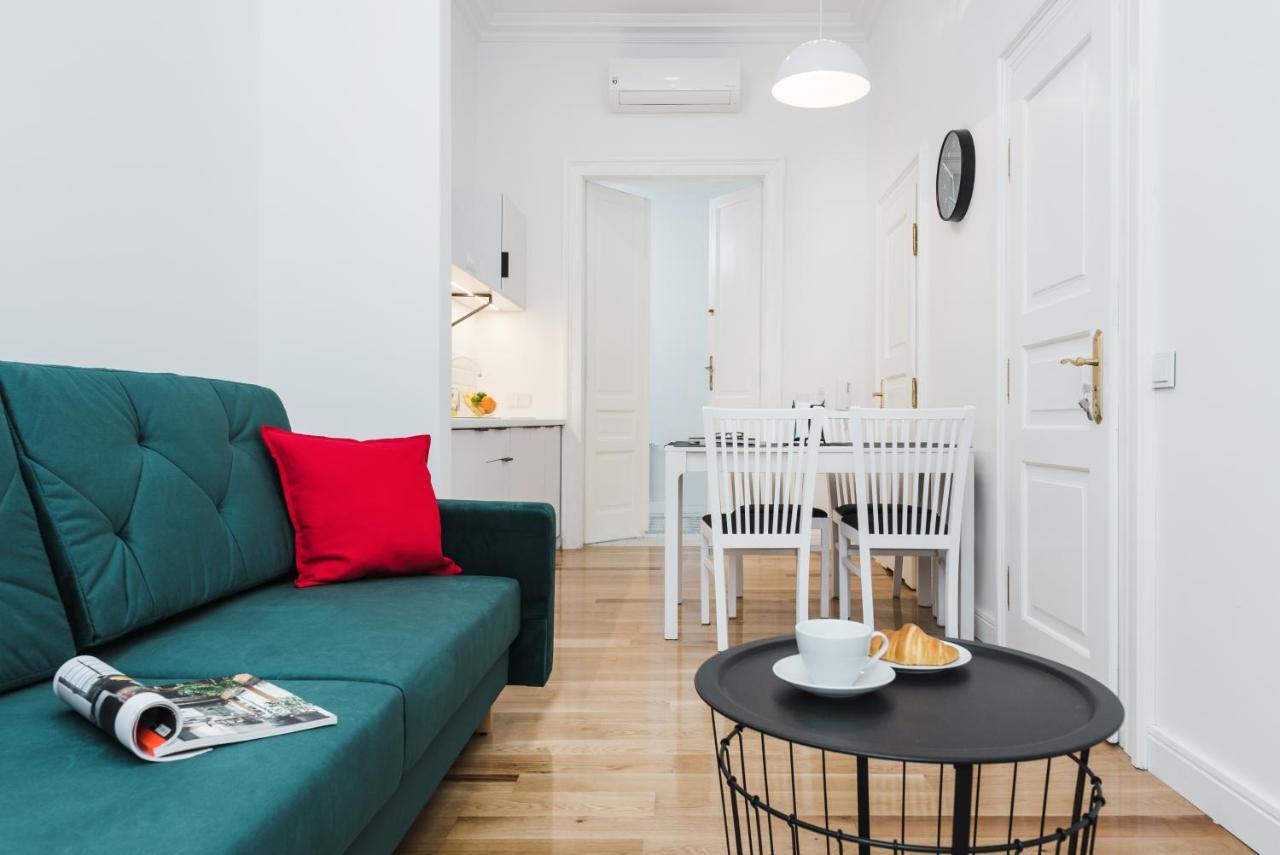 Old Time Apartments Красков Екстериор снимка